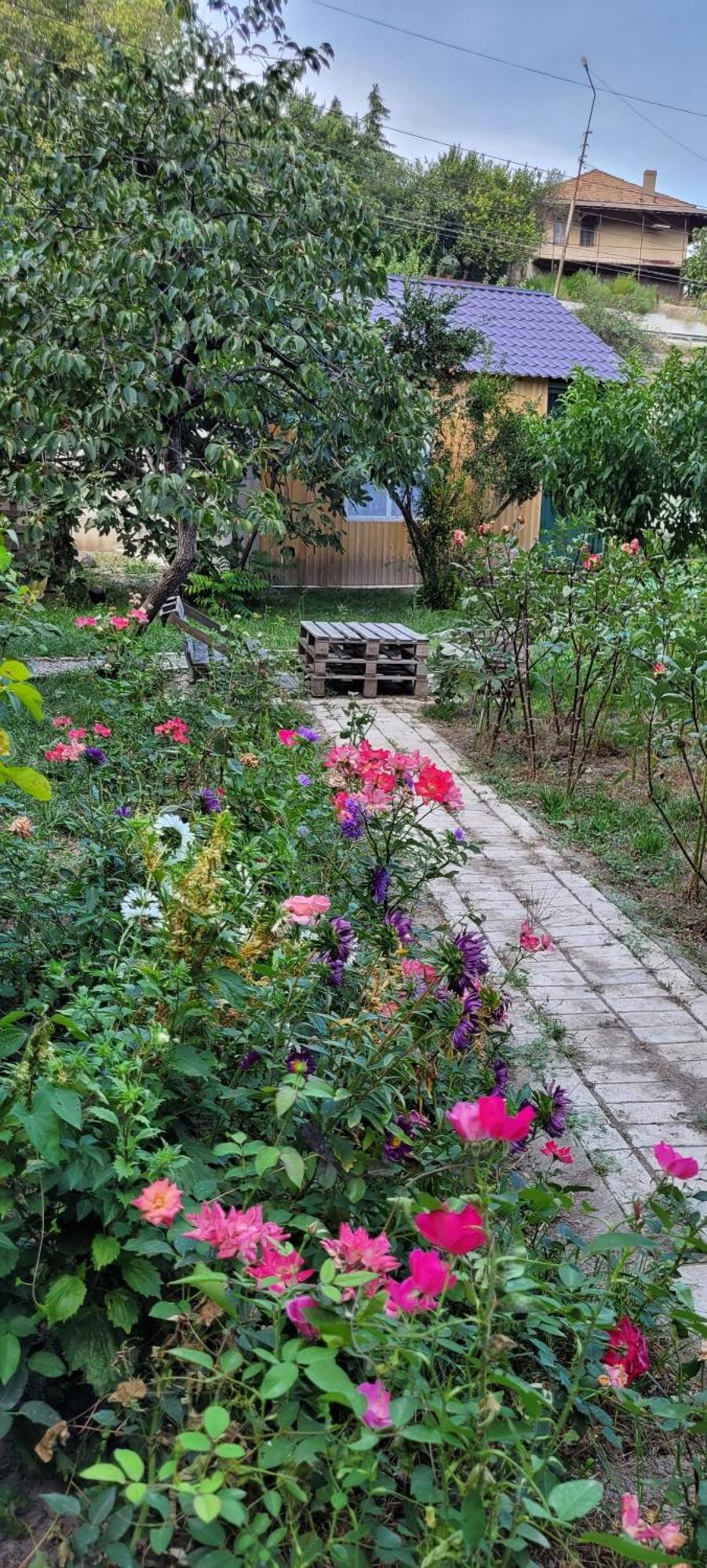 Dream House Otel Mtsʼkhetʼa Dış mekan fotoğraf